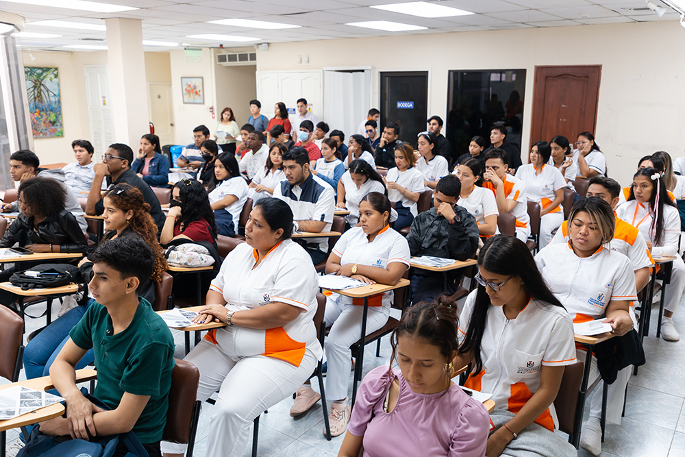 Taller de Formación en Valores a Profesores y Estudiantes.