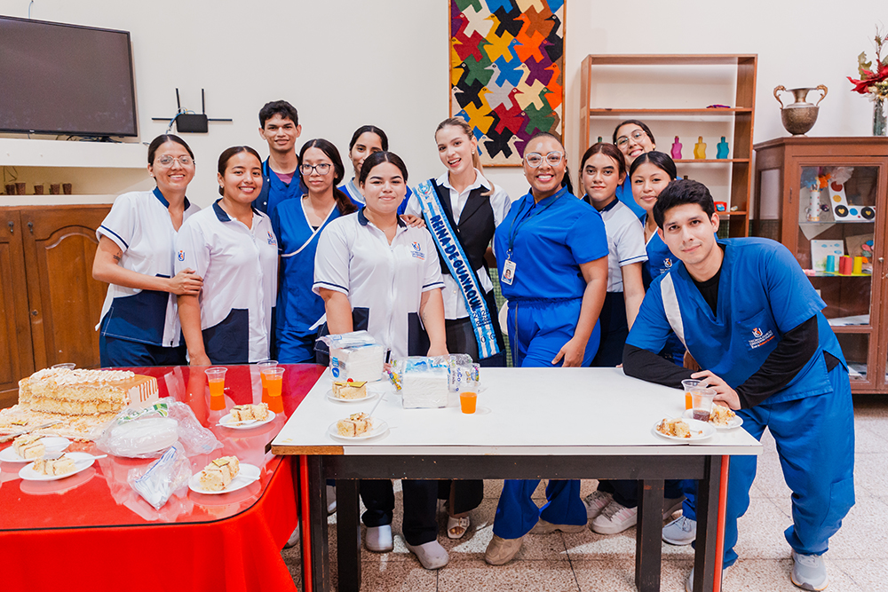 Visita al Asilo Vicente Sotomayor